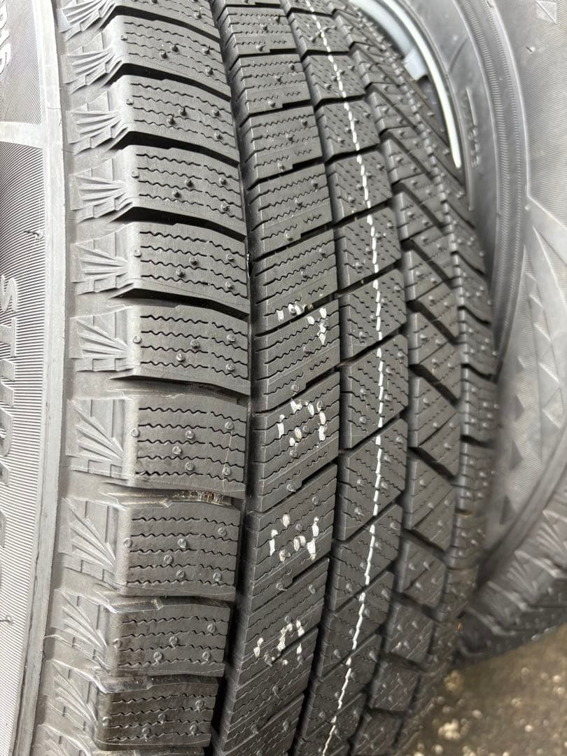 BRIDGESTONE BLIZZAK VRX3 205/65R16（新品未使用