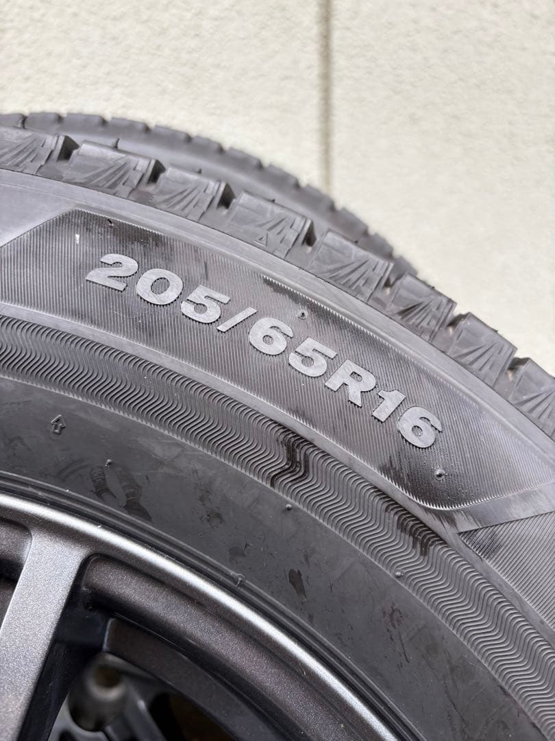 BRIDGESTONE BLIZZAK VRX3 205/65R16（新品未使用