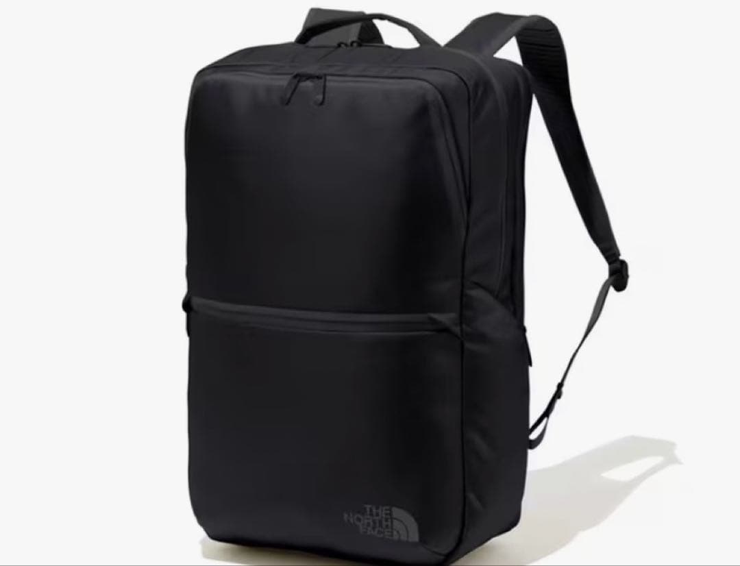 【新品タグ付】ノースフェイスシャトルデイバッグ　24Ｌ