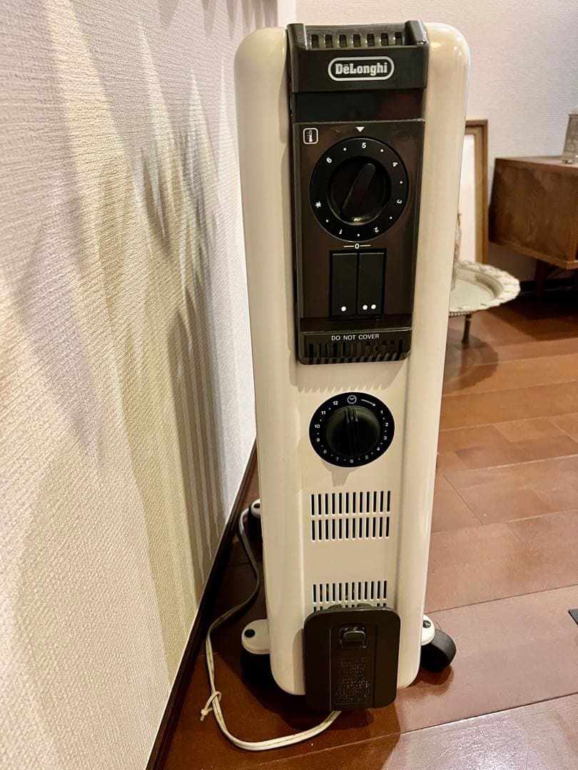 デロンギ オイルヒーター 12時間タイマー付き　H350812TC