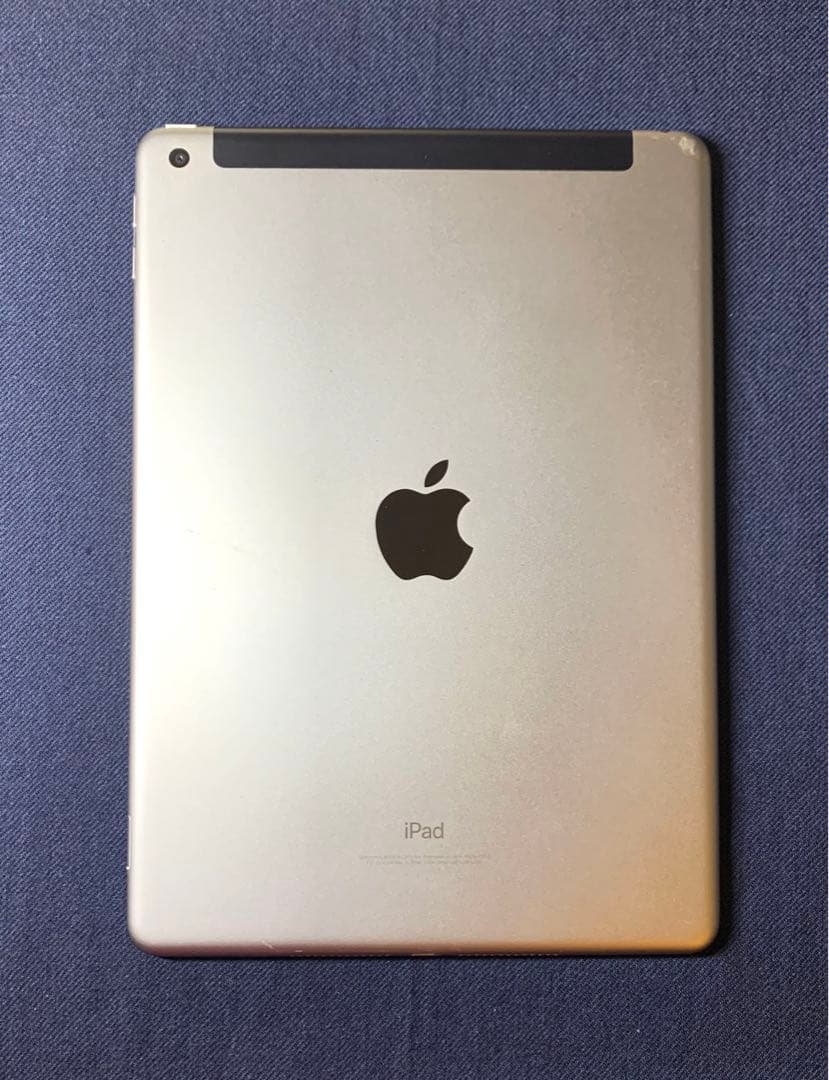 iPad 第6世代 32GB Wi-Fi+Cellular スペースグレイ