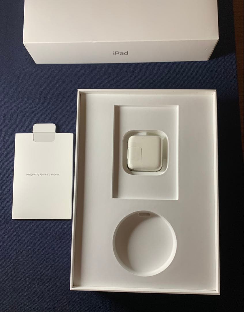 iPad 第6世代 32GB Wi-Fi+Cellular スペースグレイ