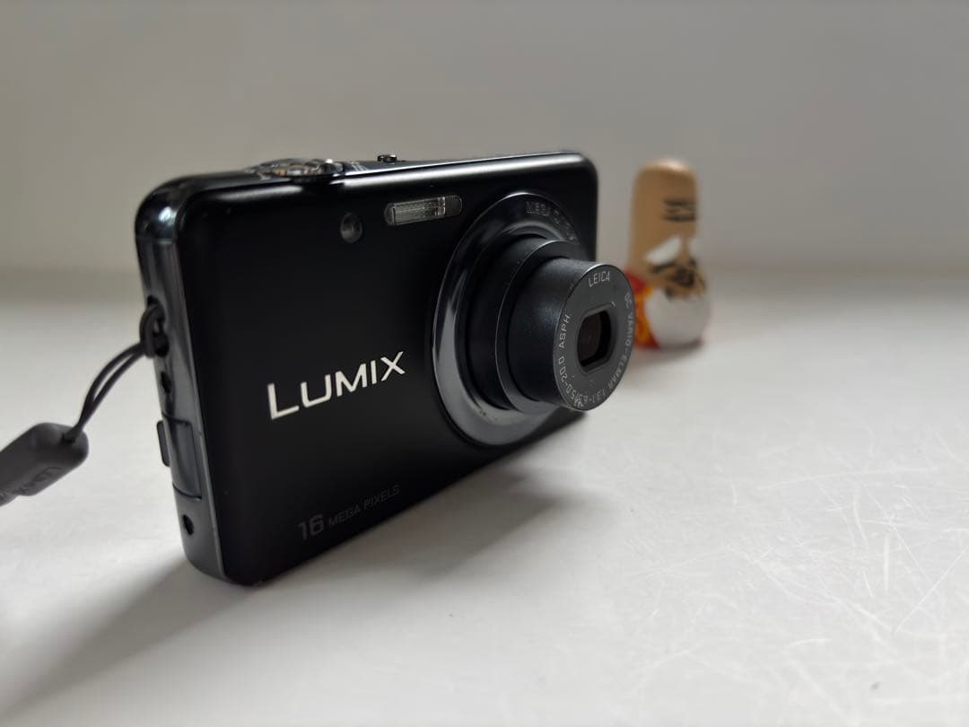 Panasonic DMC-FH7 コンパクトデジタルカメラ