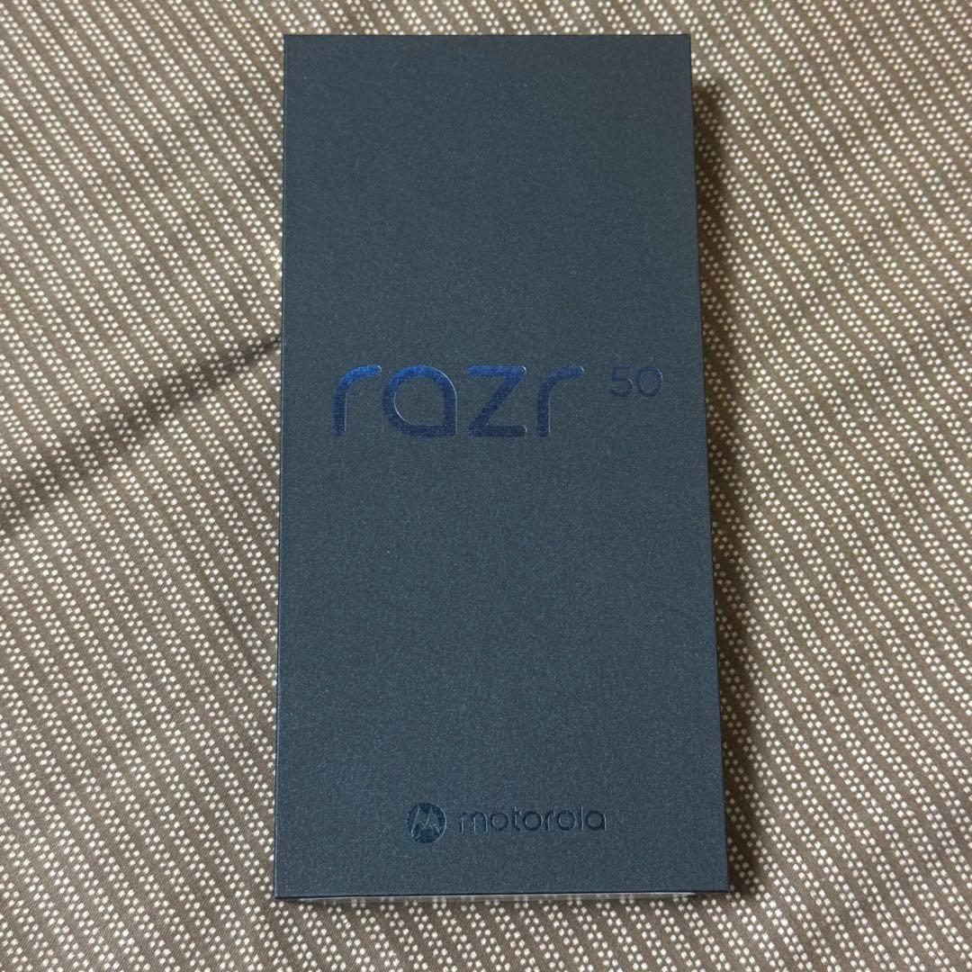 未使用品 Motorola razr 50