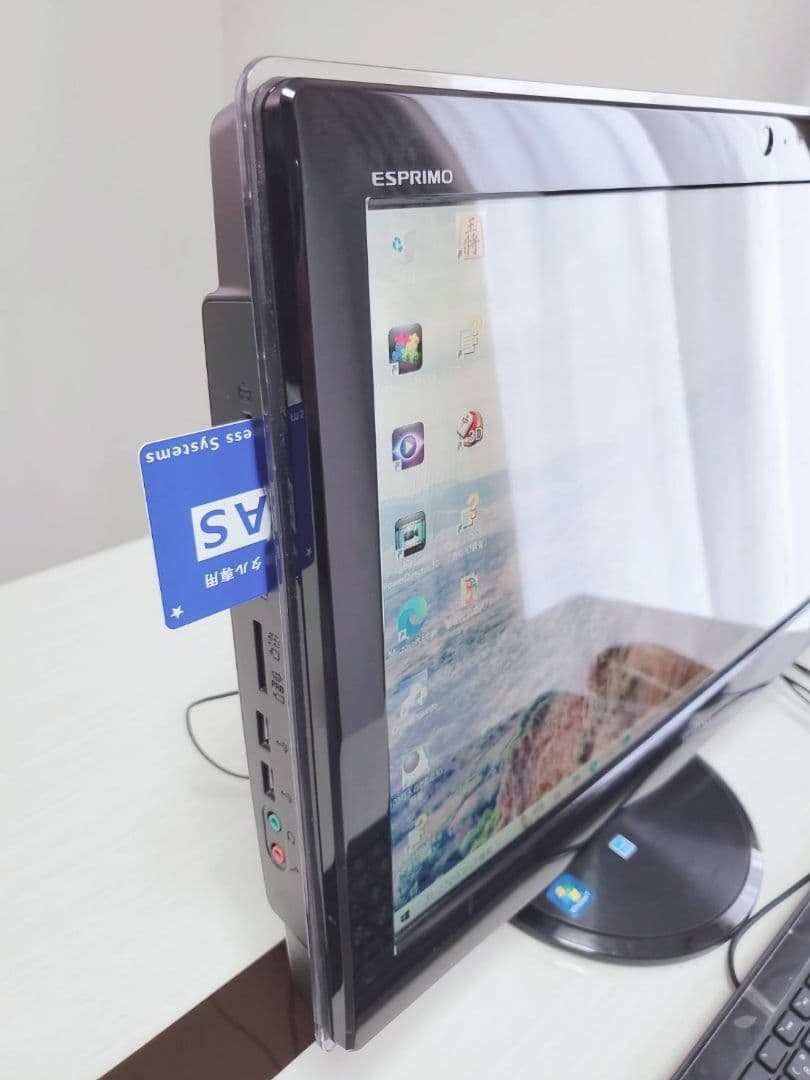 Fujitsu ESPRIMO 21.5インチ デスクトップPC