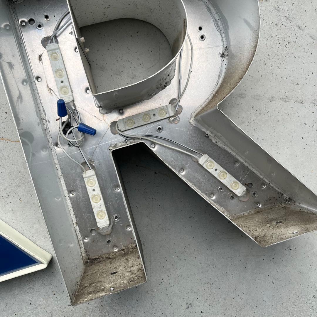 R 看板 アルファベット レターサイン 文字 アメリカ ビンテージ アンティーク