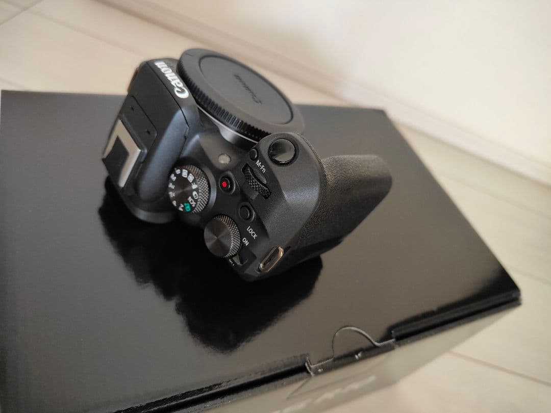 Canon EOS R10 ミラーレス一眼 本体