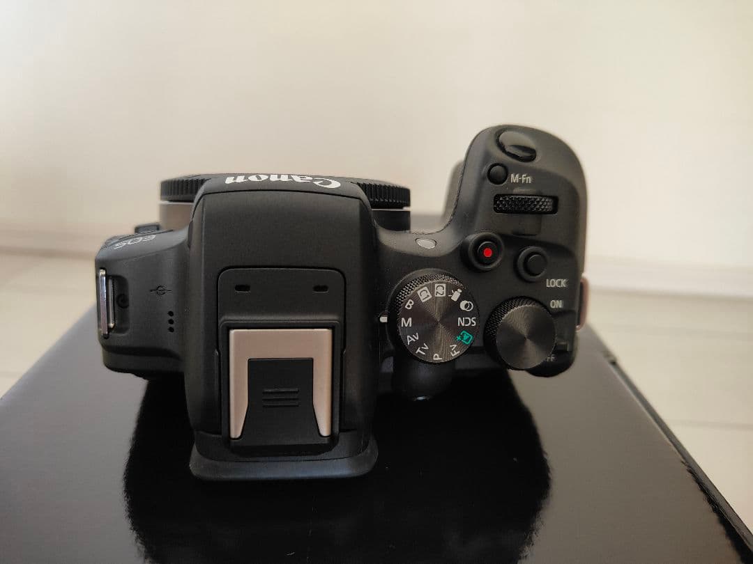 Canon EOS R10 ミラーレス一眼 本体