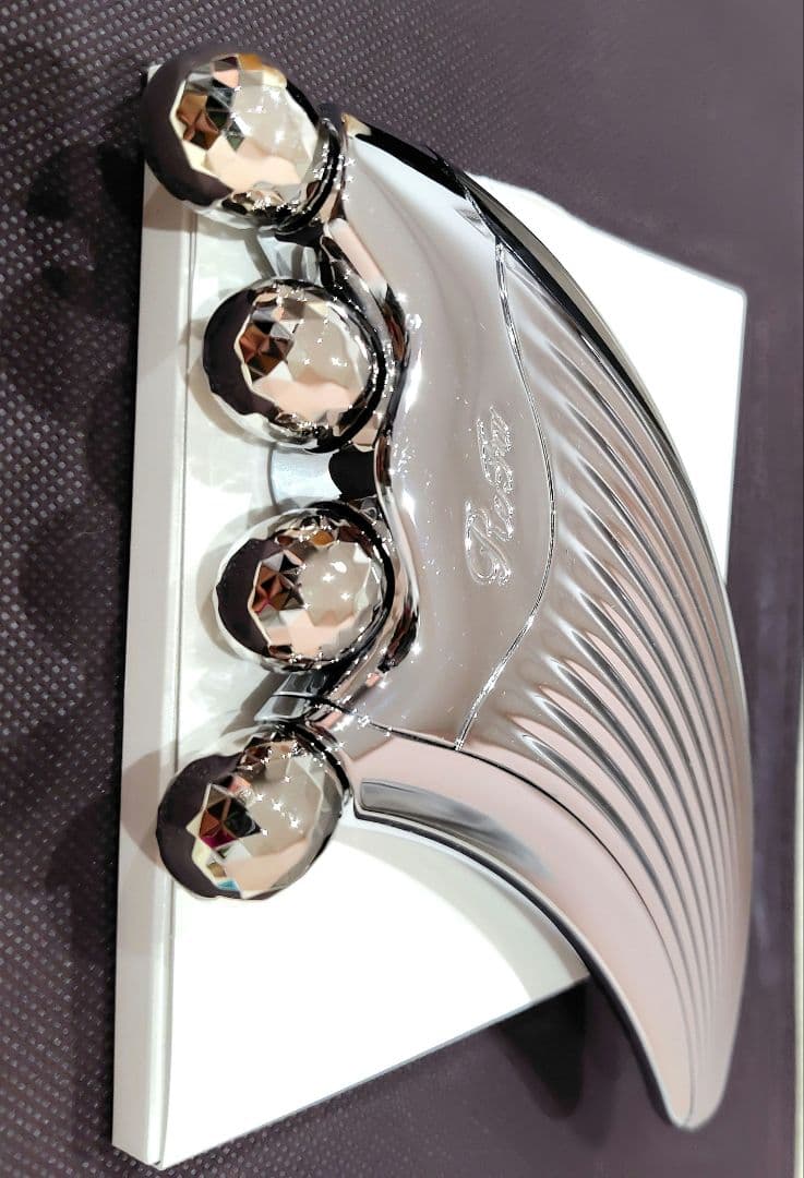 ReFa 4 CAXA RAY　フォーカッサ　シルバー　マイクロカレント　リファ