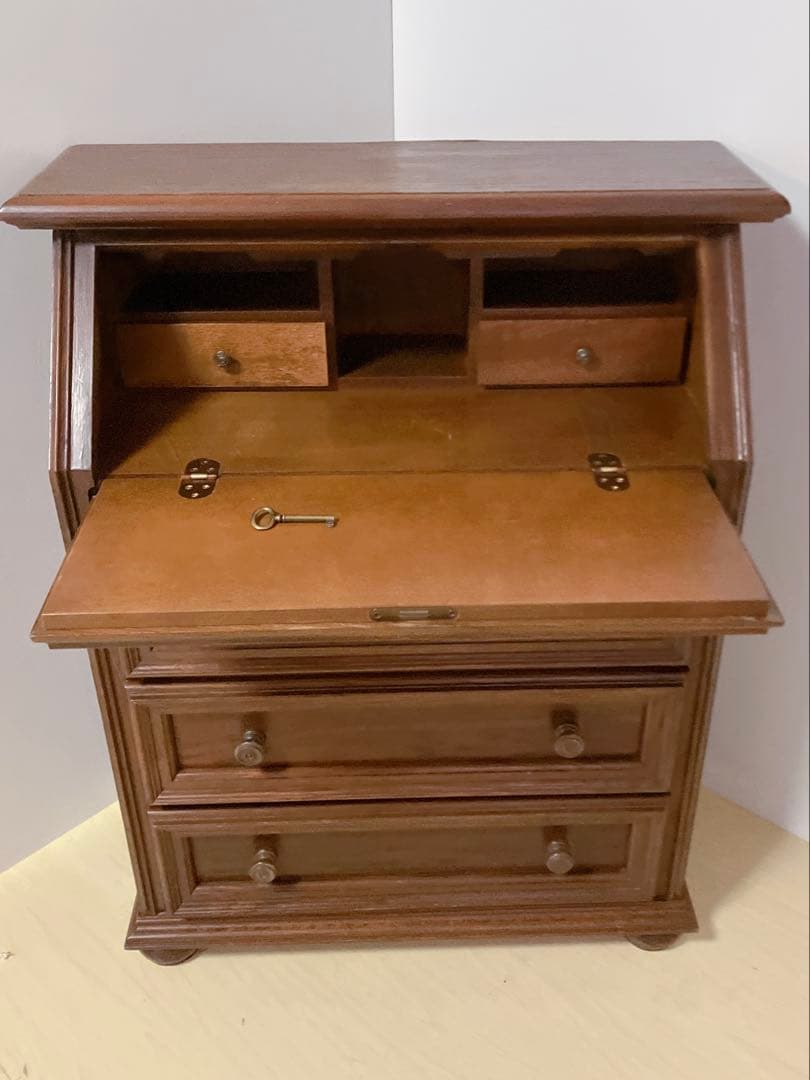 鍵付き　ライティングビューロー　デスク　チェスト　木製　デスクチェア