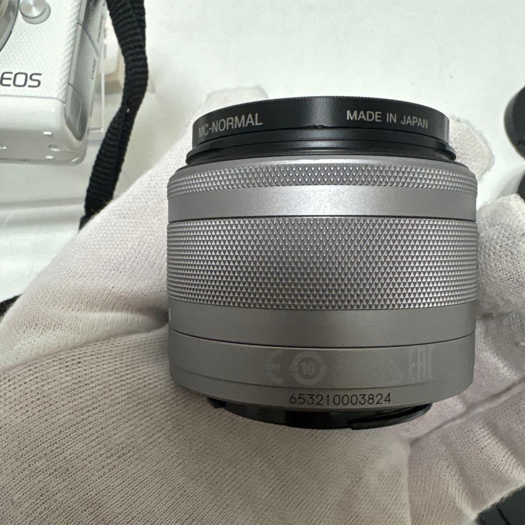 サ*ー様 Canon EOS M100 ホワイト レンズ2点 ミニ三脚 備品あり