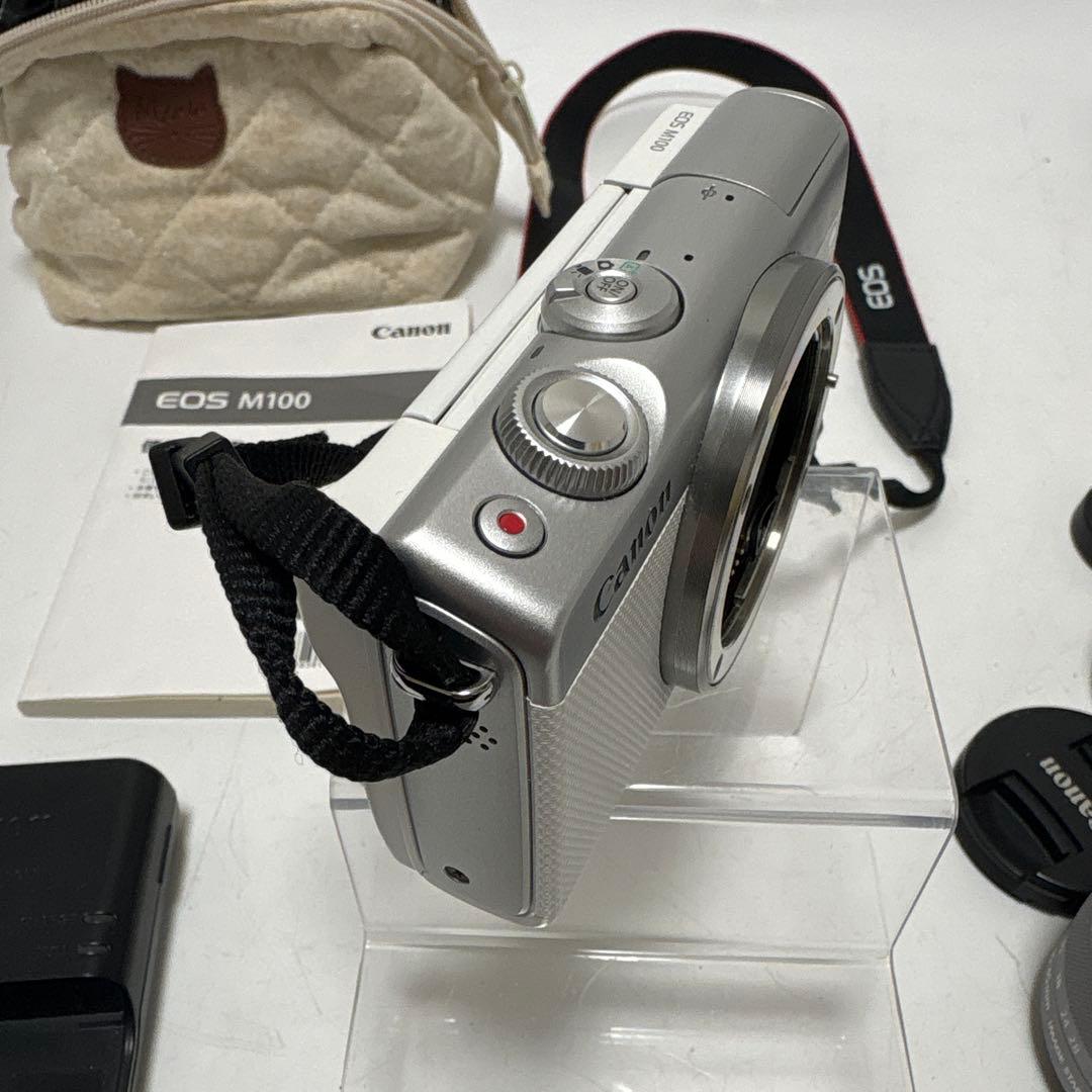 サ*ー様 Canon EOS M100 ホワイト レンズ2点 ミニ三脚 備品あり