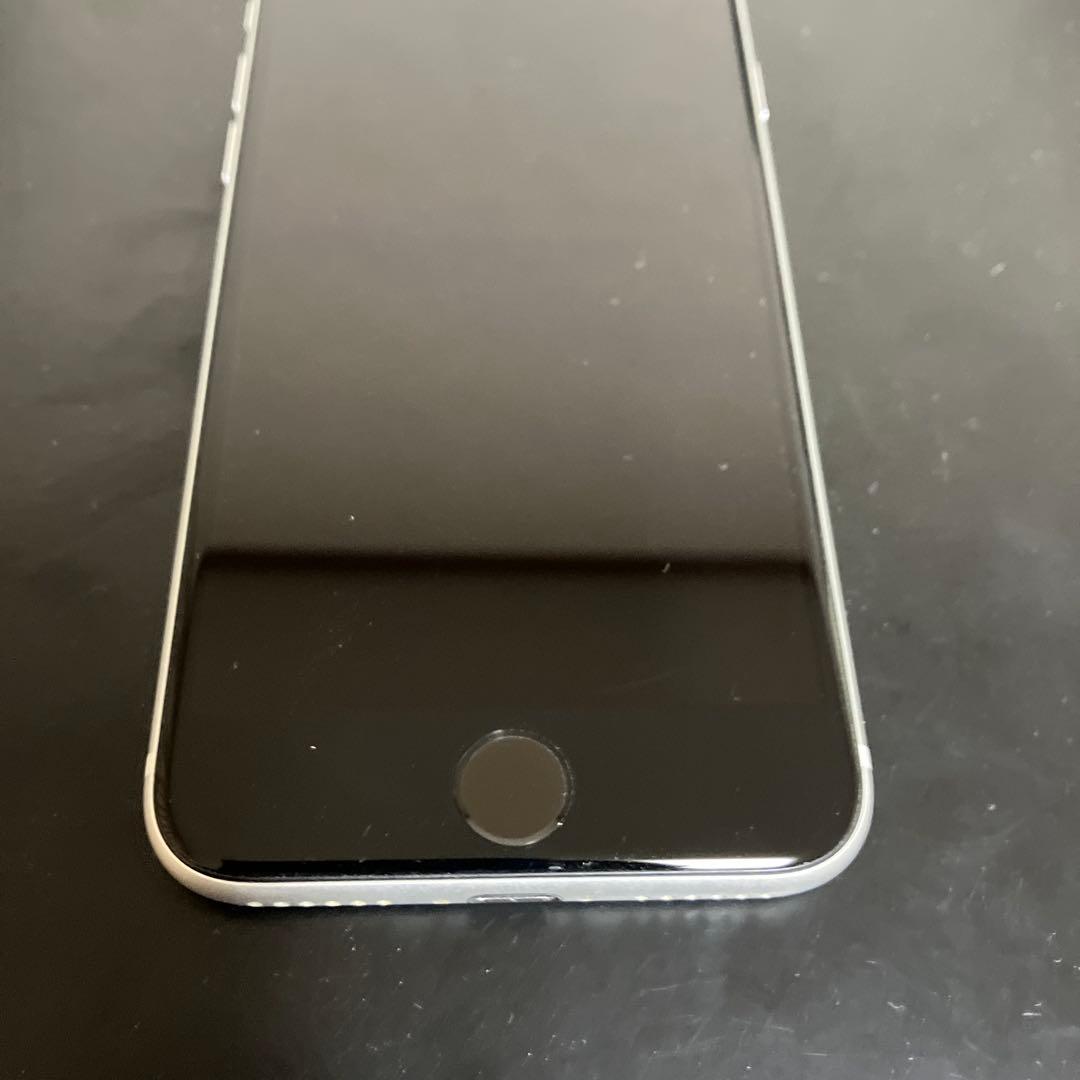 Apple iPhone SE 第二世代 ホワイト 箱付き　64GB BT84%