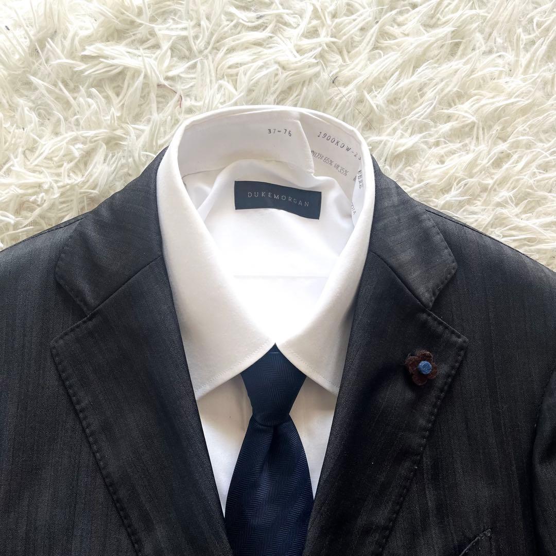 <極美品>LARDINI 新ロゴ ダークグレー ウールスーツ ブートニエール46