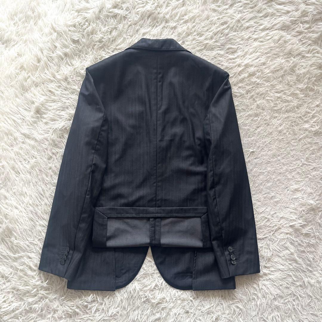 <極美品>LARDINI 新ロゴ ダークグレー ウールスーツ ブートニエール46