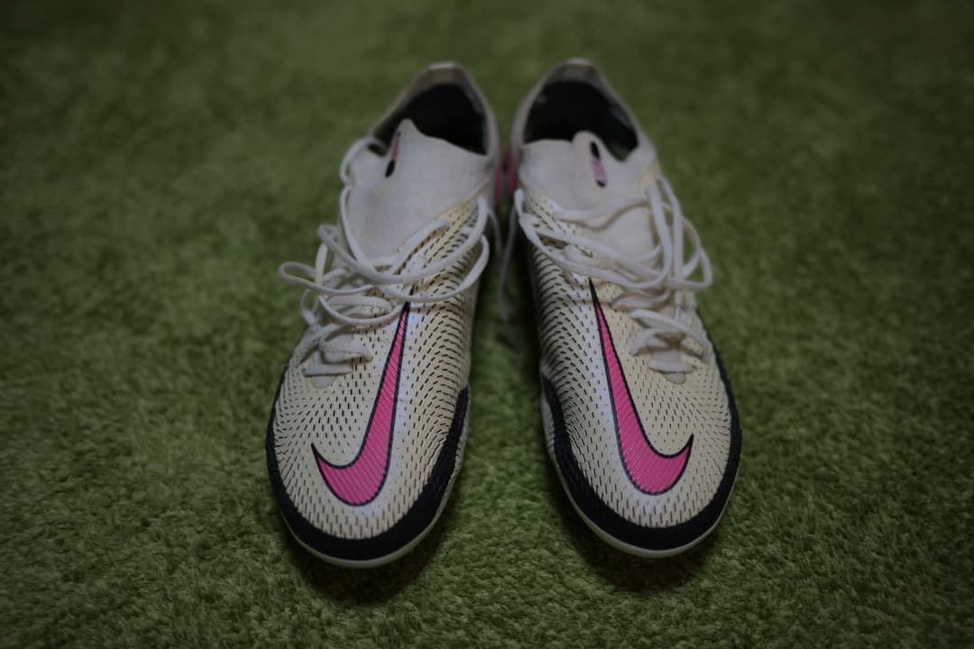 Nike ファントムGT SG PRO ホワイト/ピンク　28.5cm