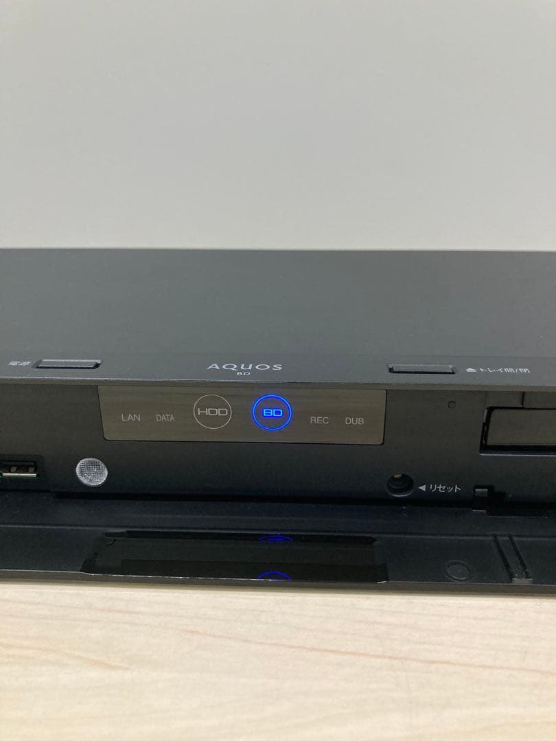 めっちゃ綺麗　リモコン新品　シャープ　AQUOS ブルーレイ　BD-NW510