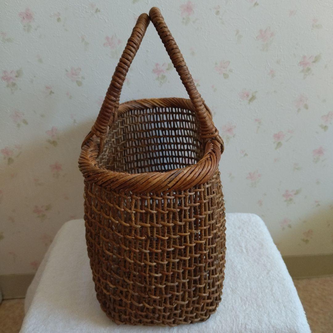 伝統工芸品　あけびのかごバッグ