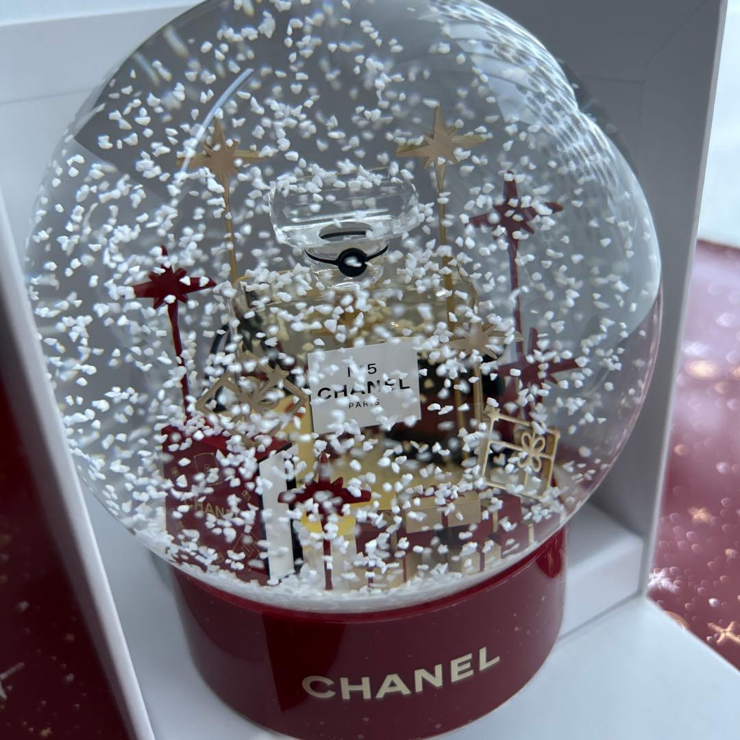 シャネル 2022クリスマス　限定　№５　ナンバーファイブ　スノードーム
