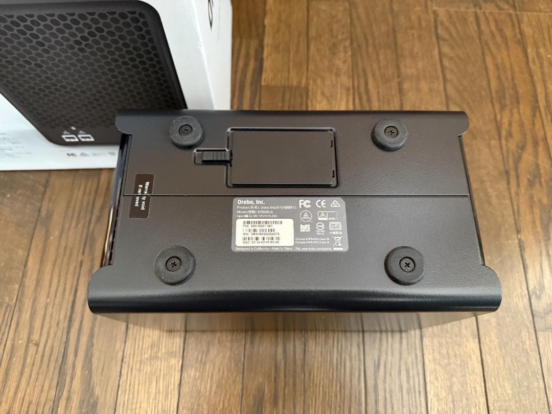 Drobo 5N2 NAS ジャンク　起動不可