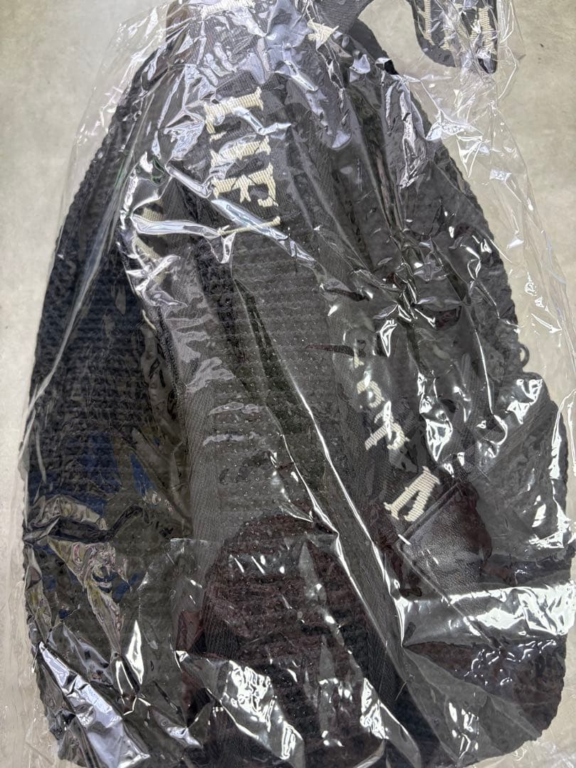 11月6日購入確約HYDEiST81。様　完売品　HYDE メッシュボディバック