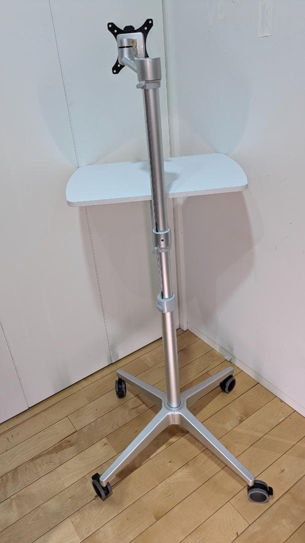 モニタースタンド （床置き・キャスター付）シルバー