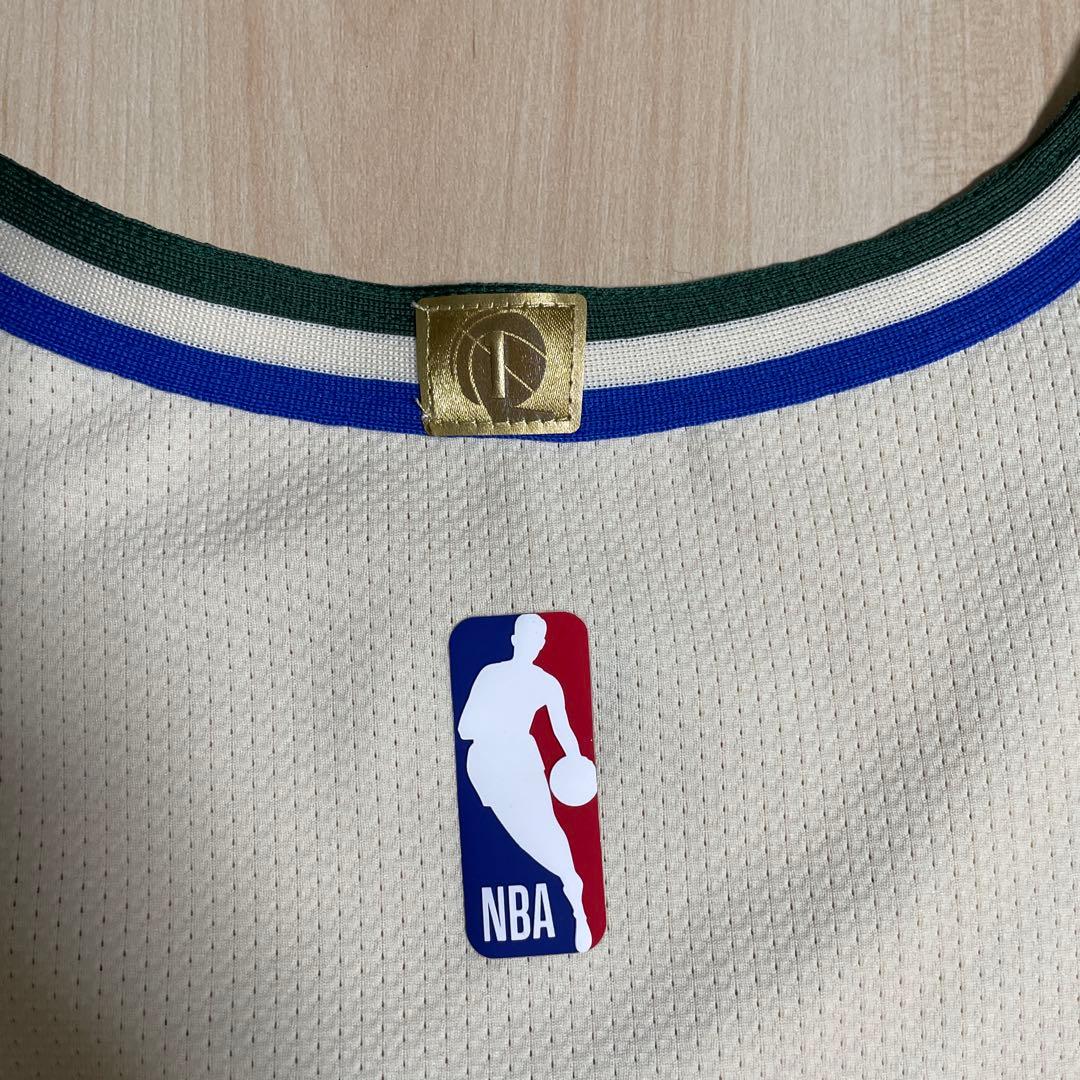 ド*ン様 新品未使用　ミルウォーキー・バックス Cream City NIKEユ