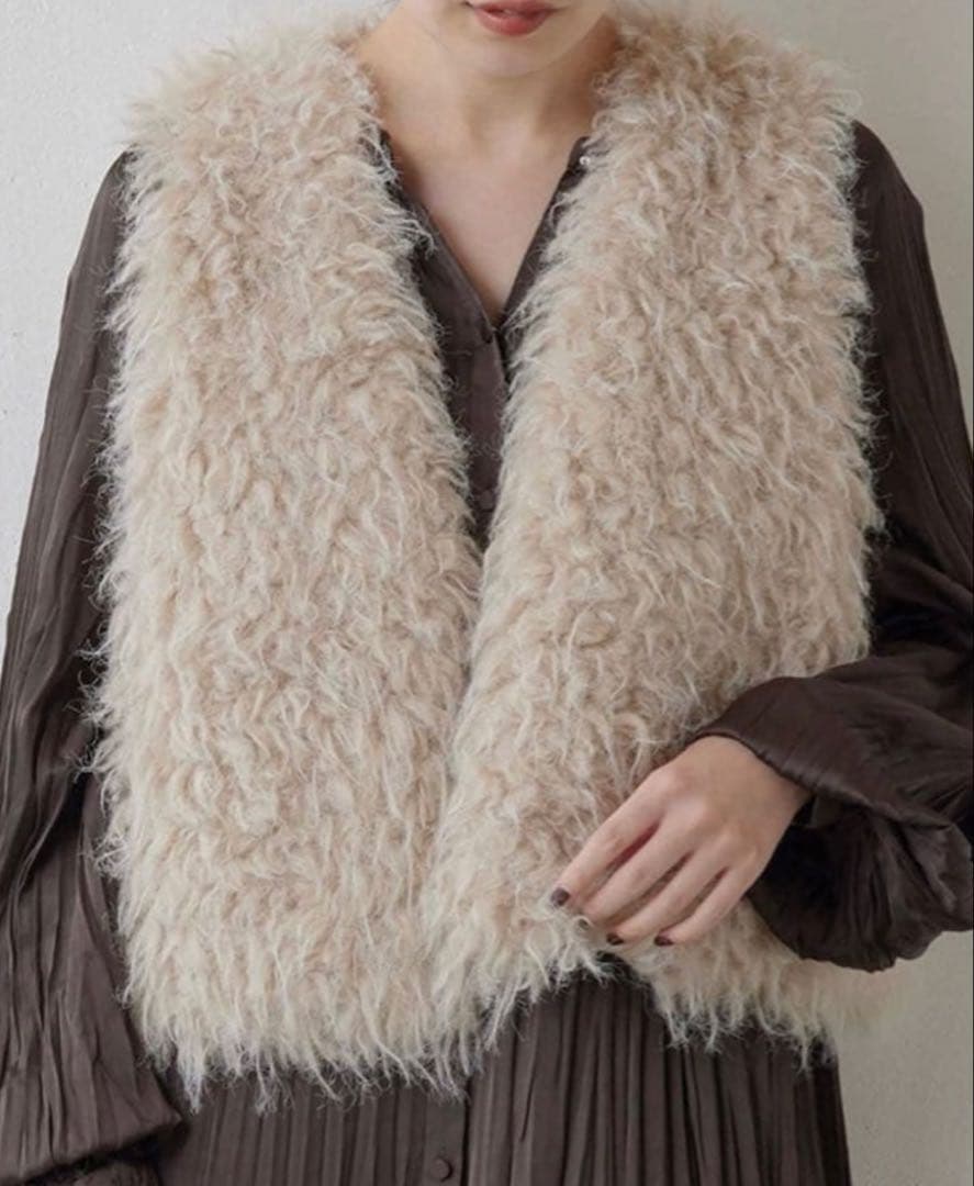 未使用タグ付GALLARDAGALANTE NAVYアイボリーフェイクファージレ