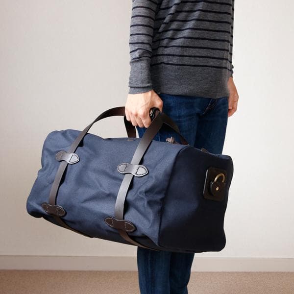 Filson ボストンバッグ Small ネイビー