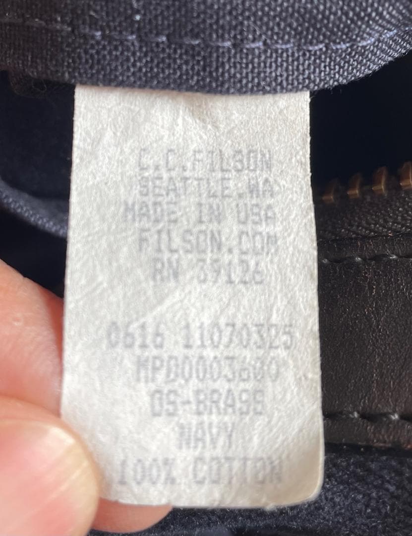 Filson ボストンバッグ Small ネイビー