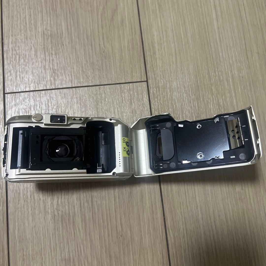 OLYMPUS μ[mju:]-II ZOOM VF