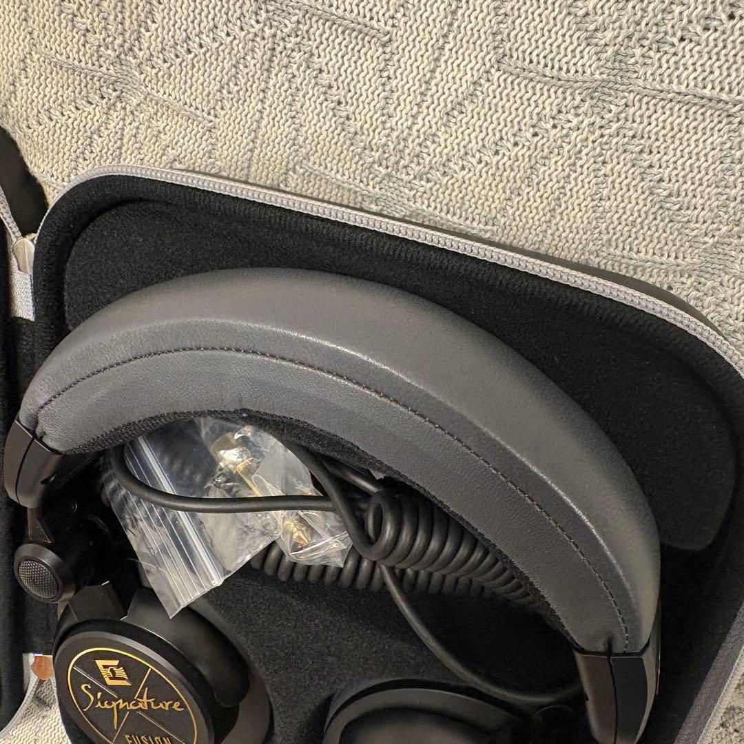 【美品】ULTRASONE Signature FUSION ヘッドホン