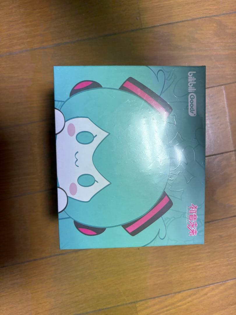 初音ミク　ワイヤレスイヤホン bilibili goods CUBE FACE