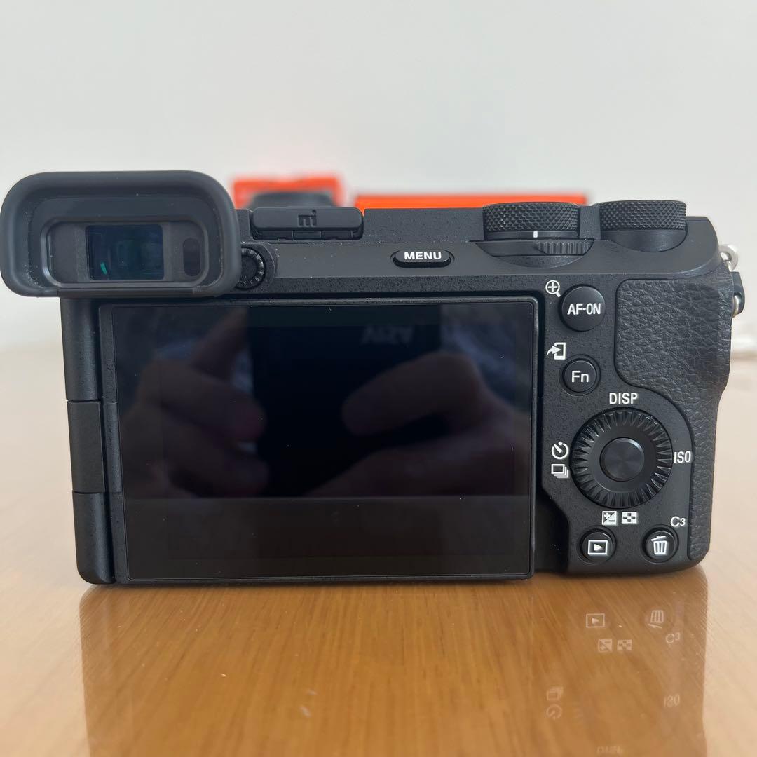 Sony α6700 ミラーレスカメラ 単焦点・ズームレンズ付き