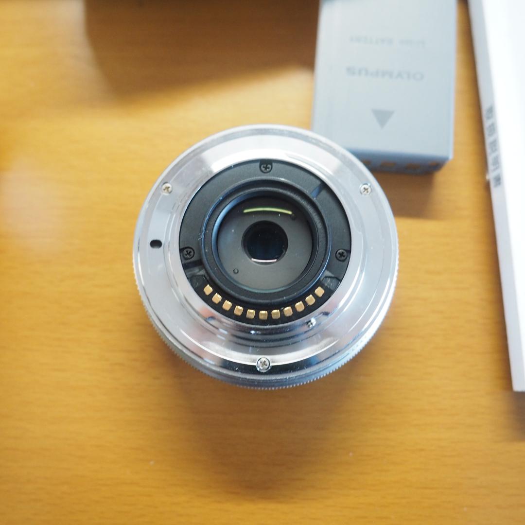 OLYMPUS E-PL5 ミラーレス一眼 ホワイト　レンズ付き　ジャンク扱い