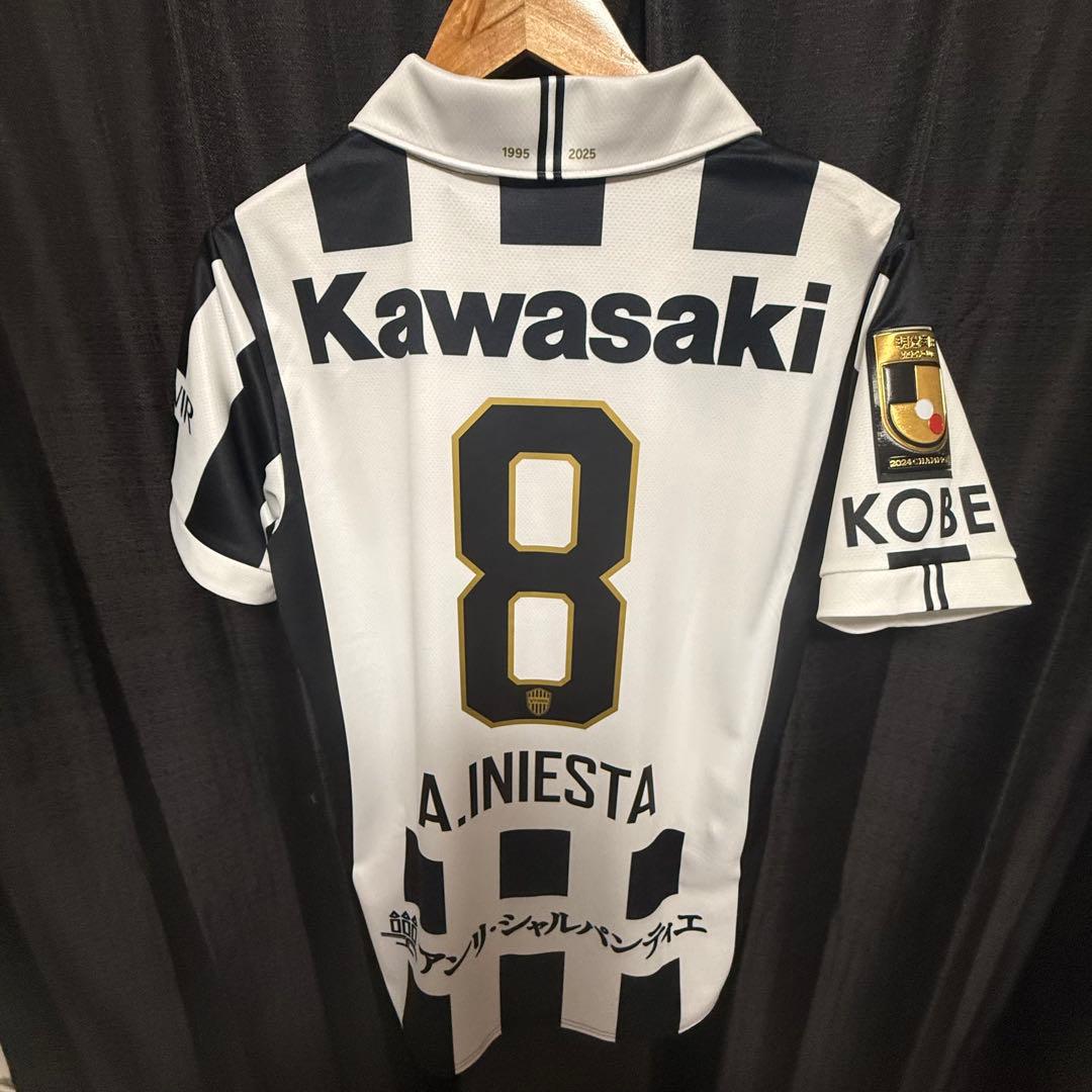 ヴィッセル神戸 30周年記念レプリカユニフォーム イニエスタ