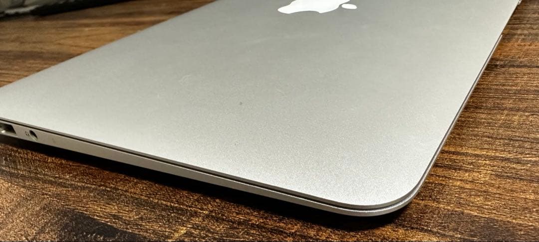 MacBook本体 MacBook Air mid 2011