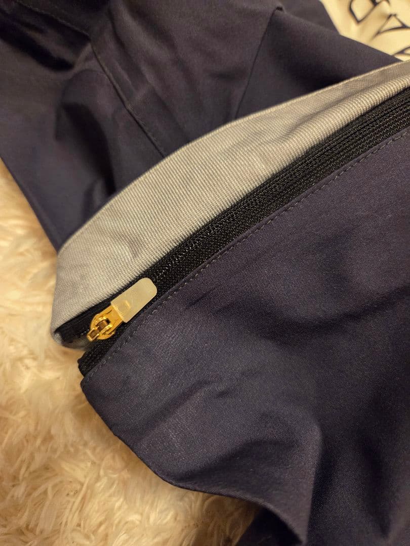 J*4様 未着用　MARK&LONAレイン暴風パンツ