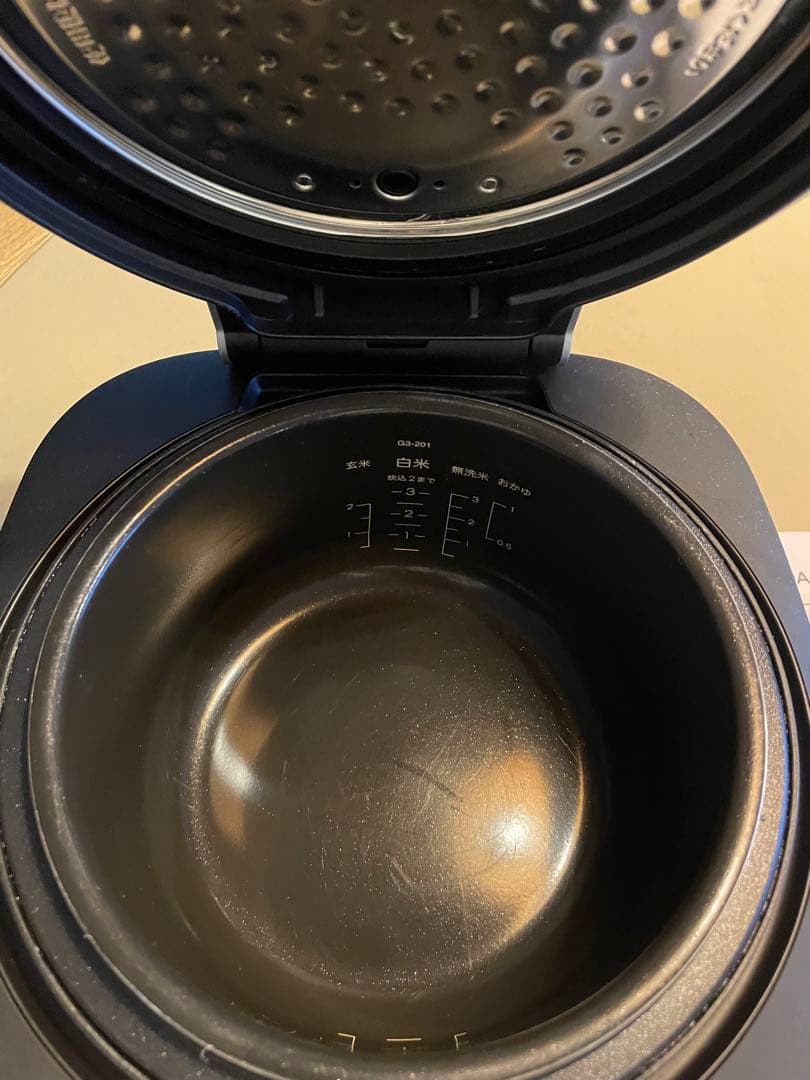 バルミューダ　炊飯器　3合　黒