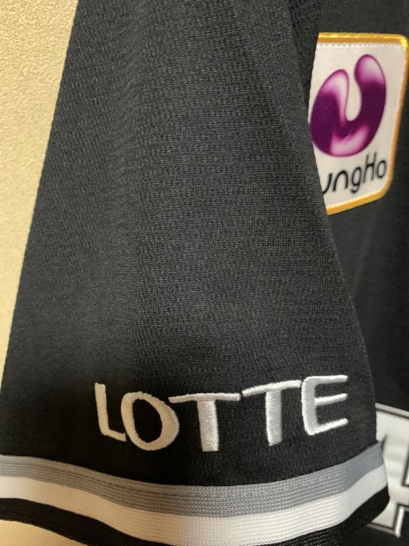 千葉ロッテマリーンズ ジョニー 黒木 #84 公式 ユニフォーム