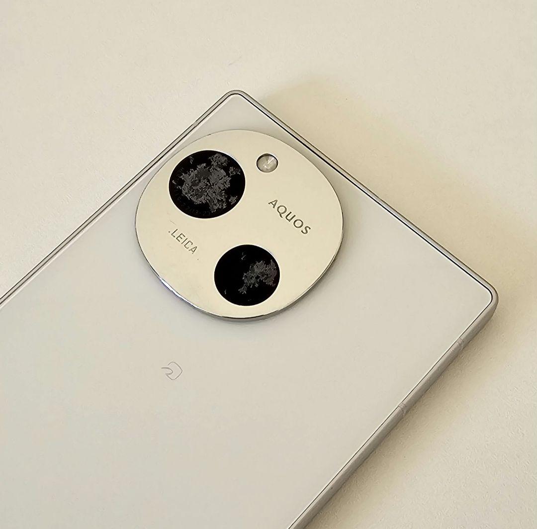 antutu130万点以上【美品】AQUOS R9 ホワイト 256GB