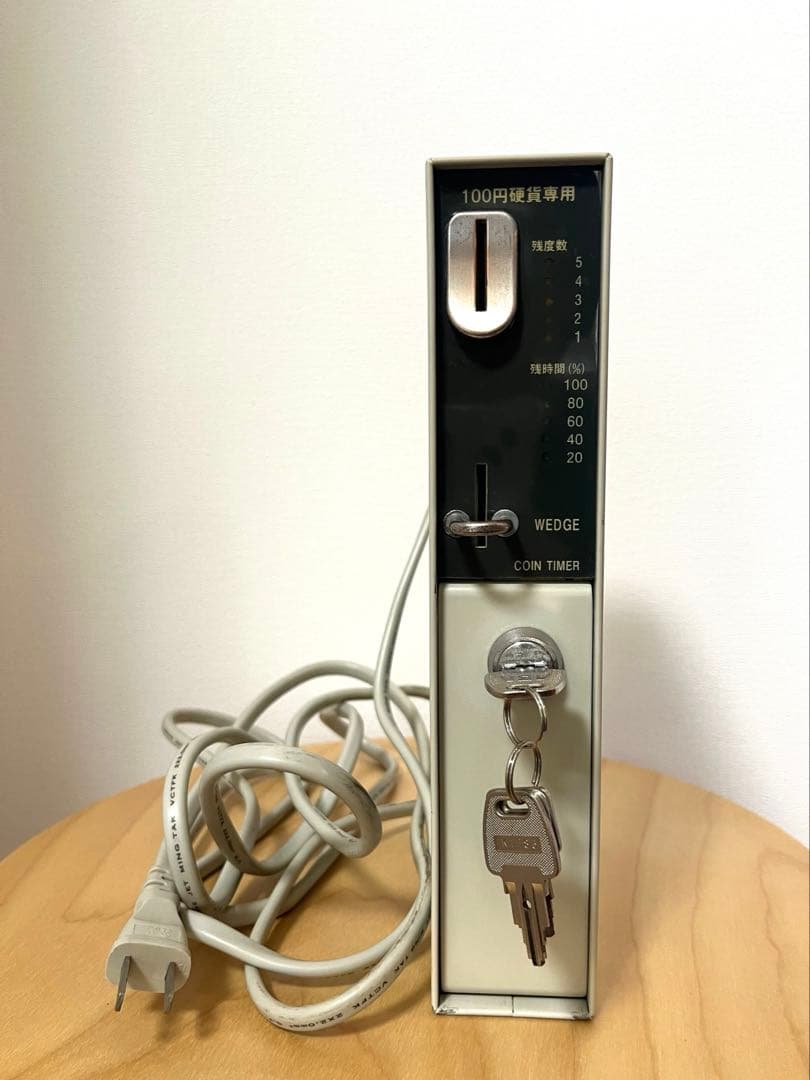 100円　タイマー　WEー01 WEDGE 動作確認済