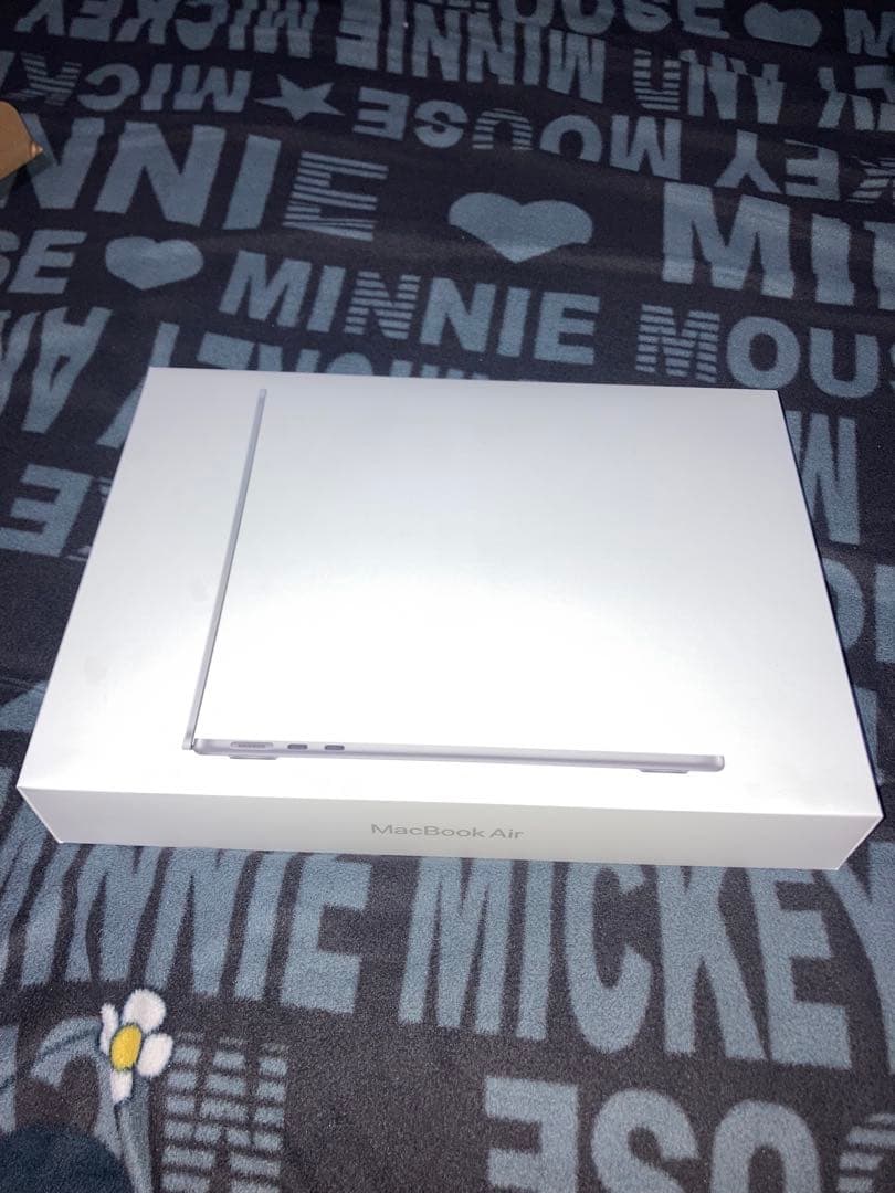 MacBook本体 Apple MacBook Air M2 8GB 256GB SSD