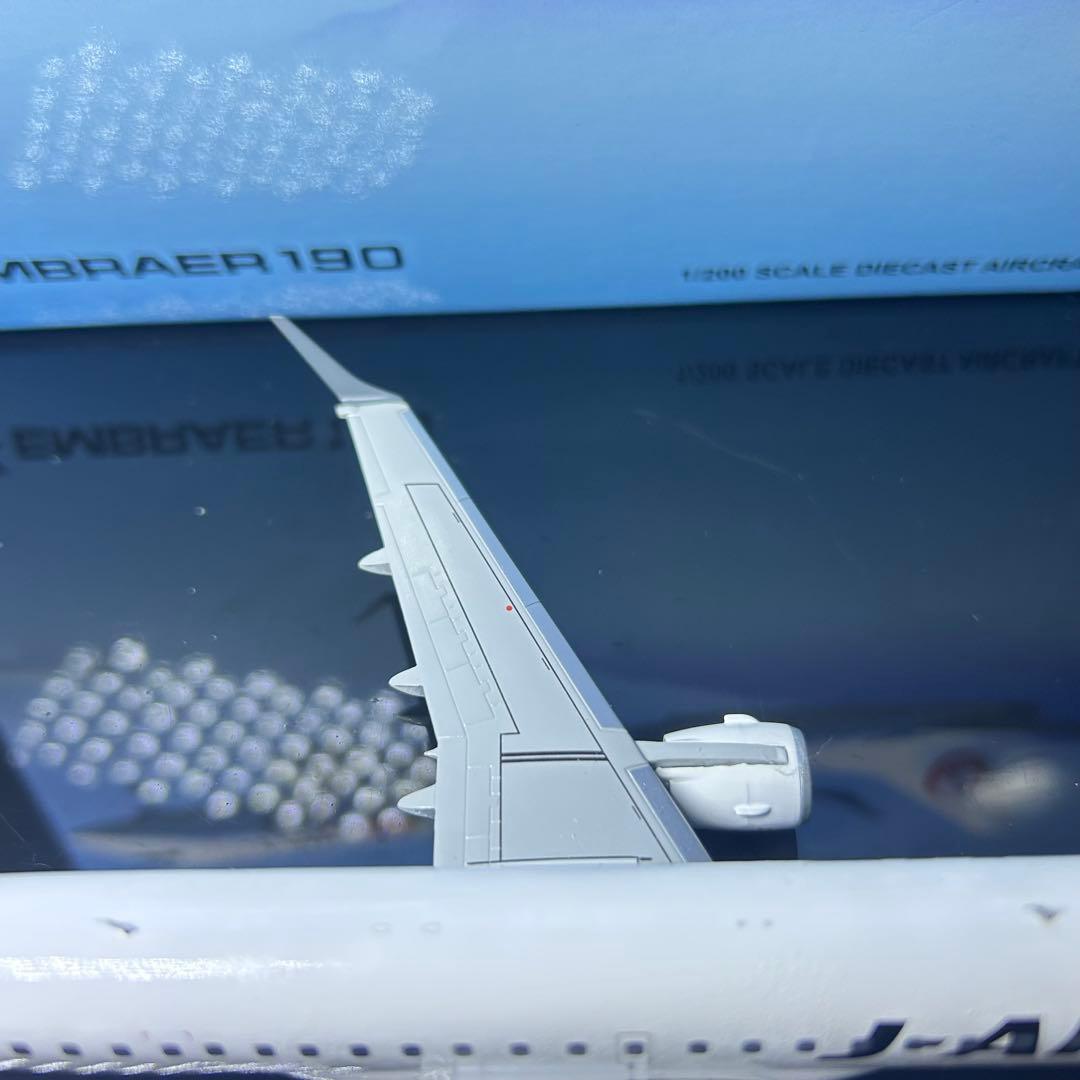 Jcwings J-AIR E190 JA241J 1/200 日本航空