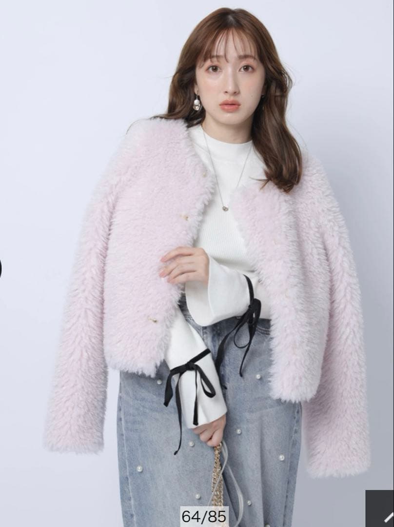 新品未使用　apuweiser-riche ファーブルゾン