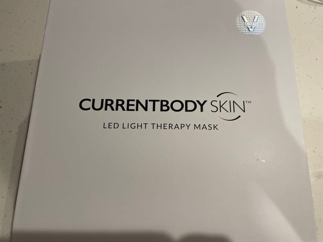 CURRENTBODY SKIN LEDライトセラピーマスク　シリーズ2