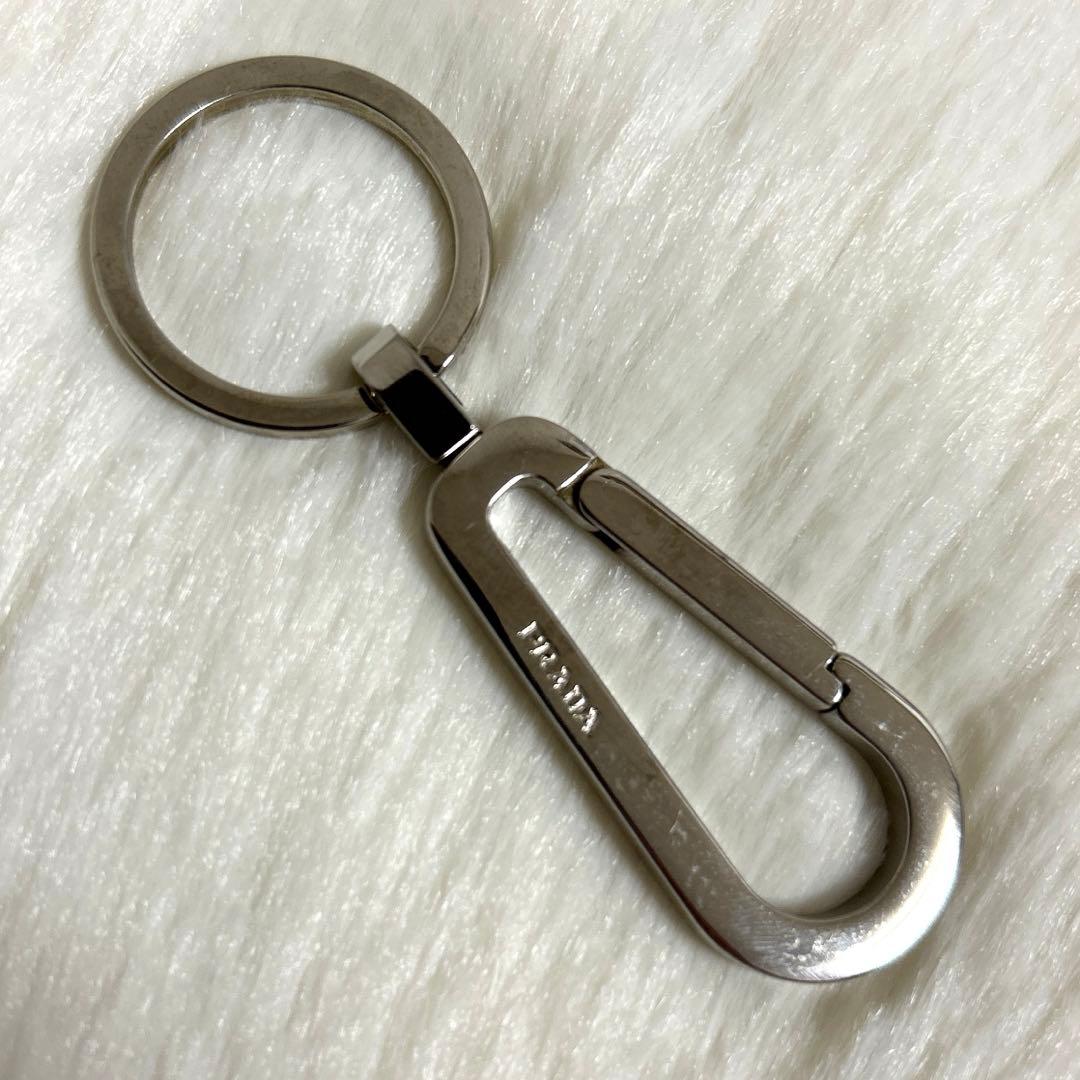 PRADA プラダ カラビナ キーリング シルバー