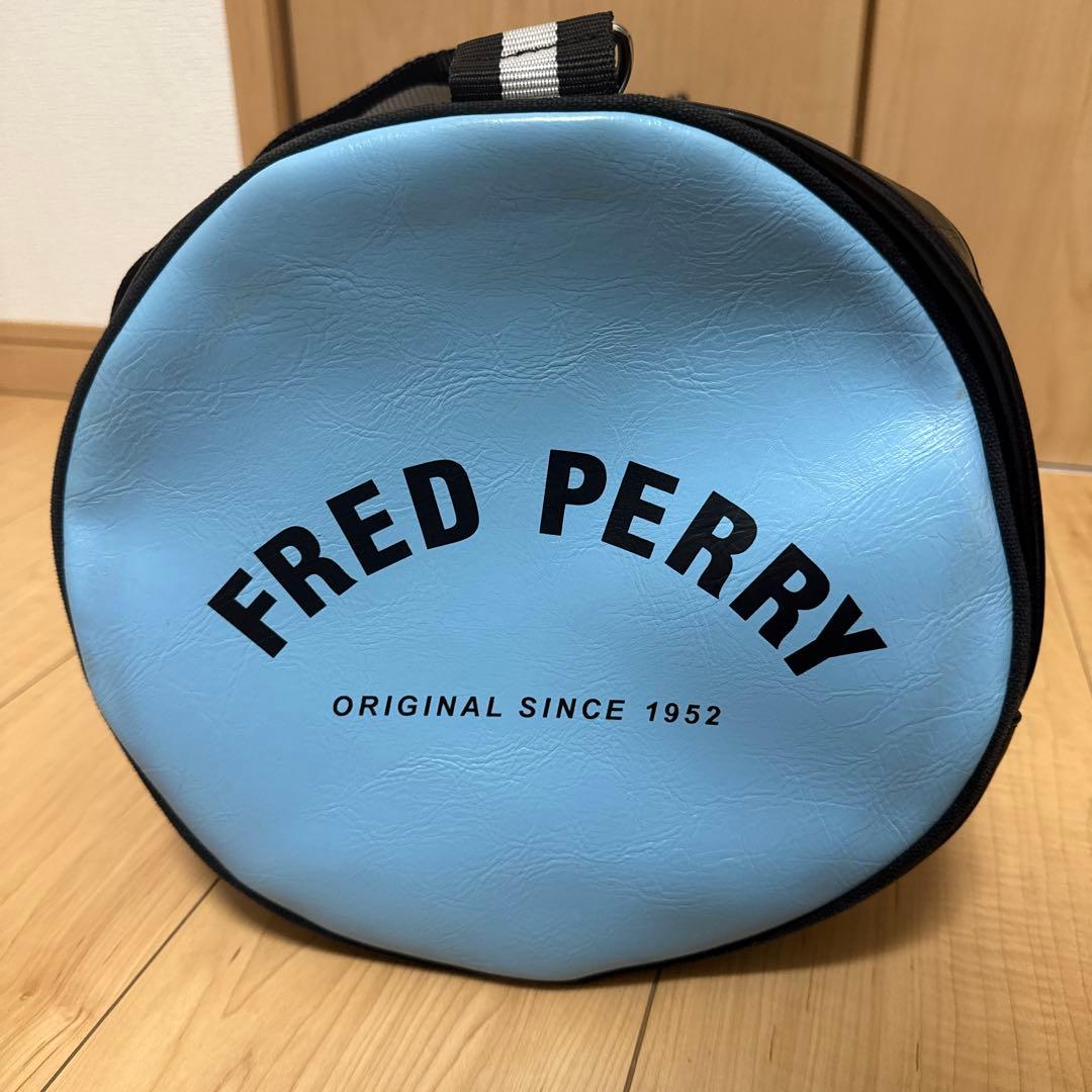 FRED PERRY ドラムバッグ ／ボストンバッグ