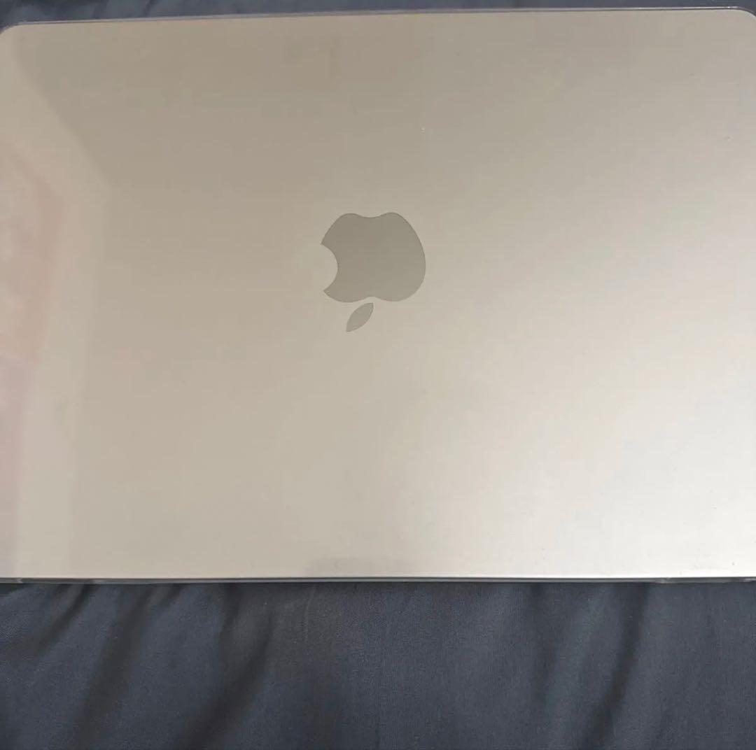 Apple MacBookAir M2 バッテリー95% スターライト