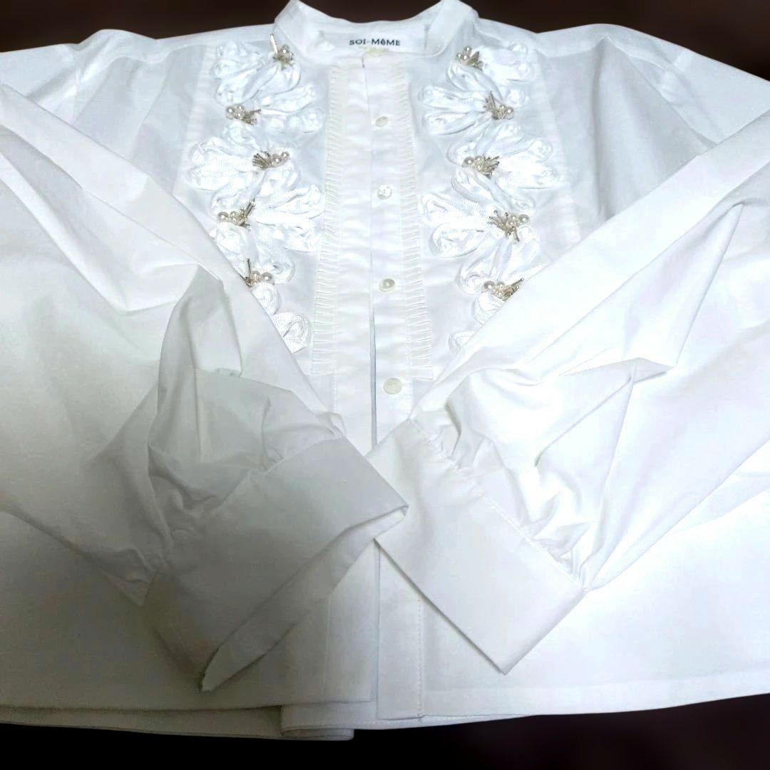マリリンムーン　SOI-MeMEコード刺繍パールブラウス